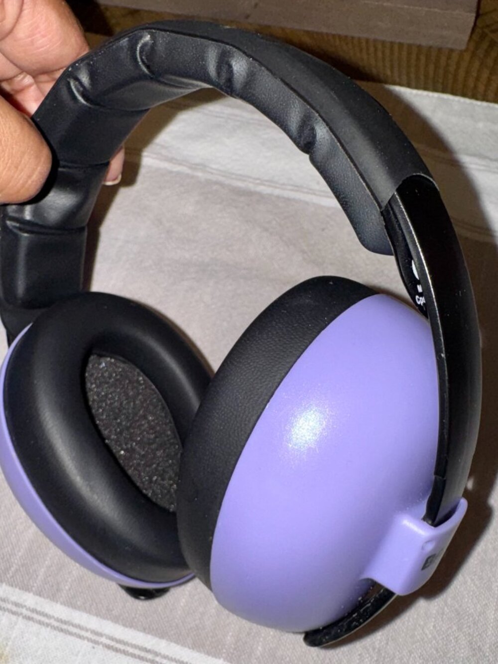 Adjustable Baby Hearing Protection Earmuffs - Picture 3 of 10